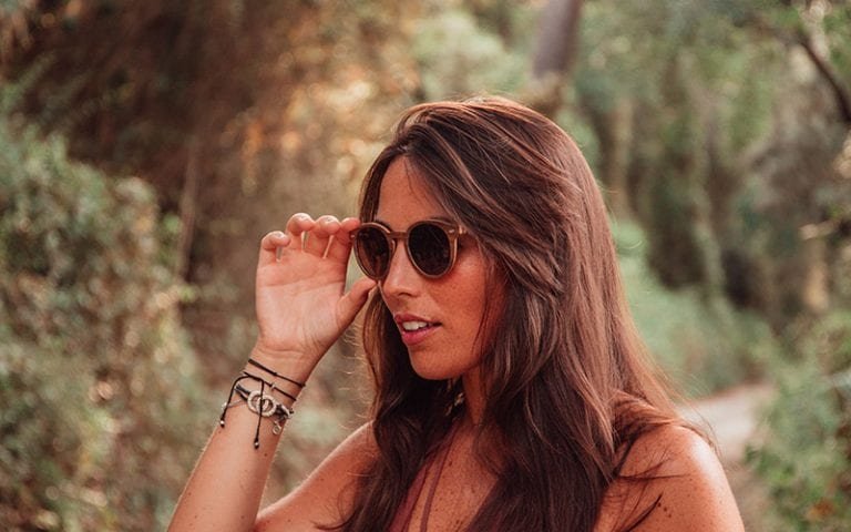 Gafas de madera para mujer