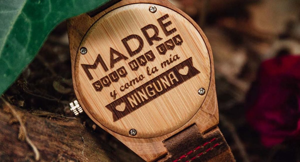 Reloj de madera personalizable Lemontee