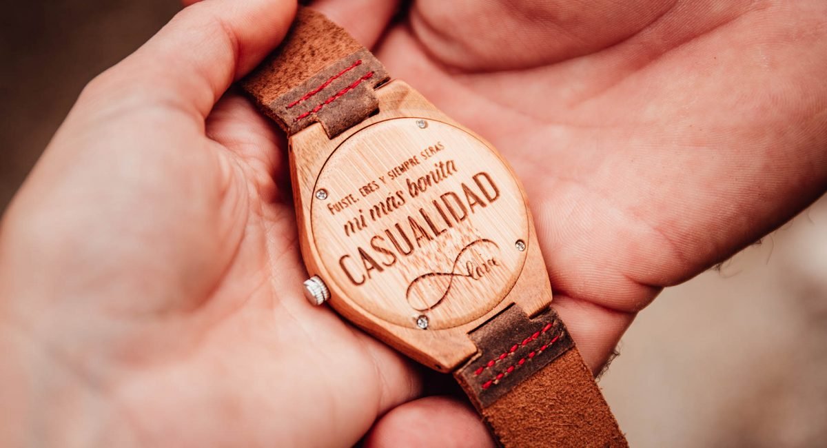 Reloj de madera personalizado